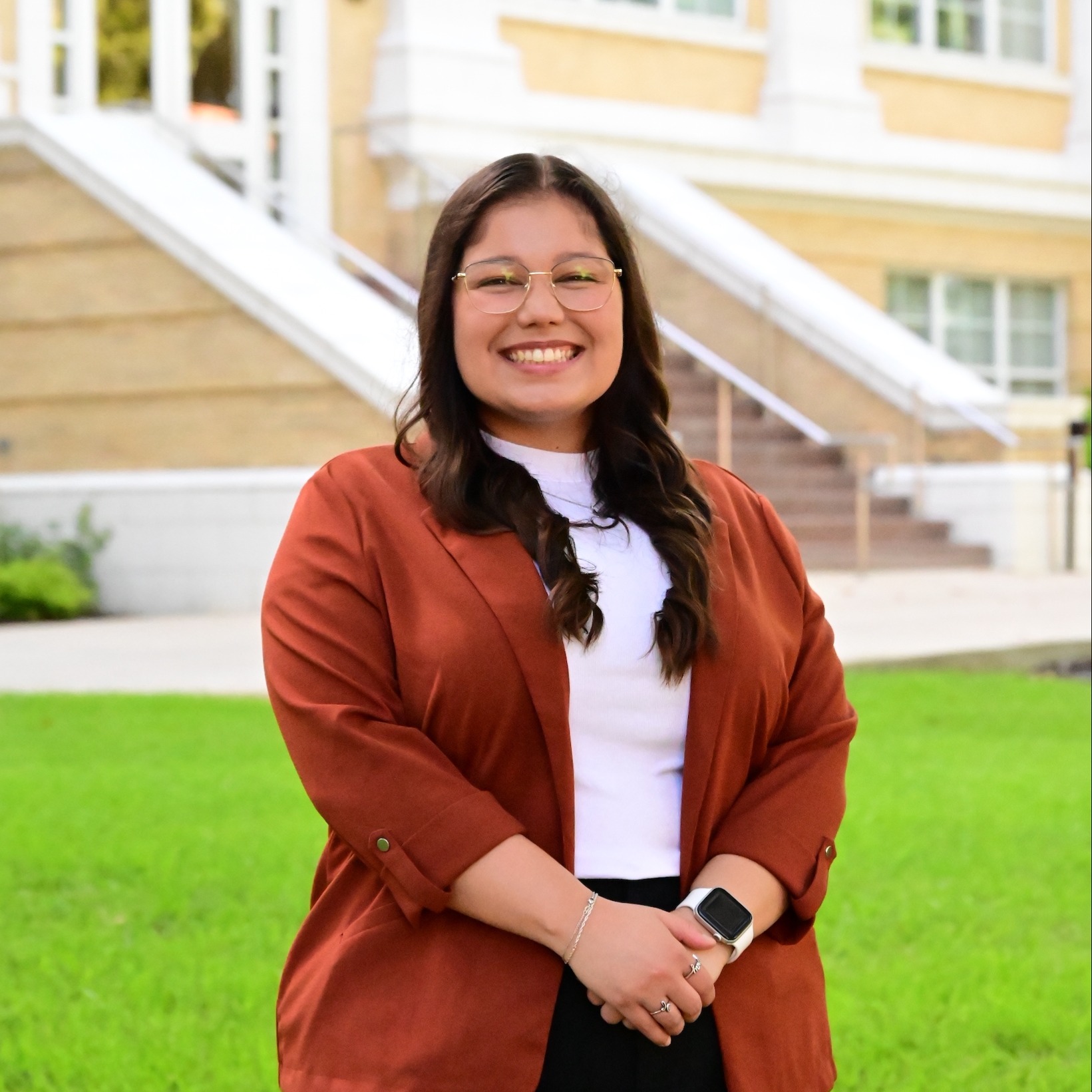 admissions-counselor-tina