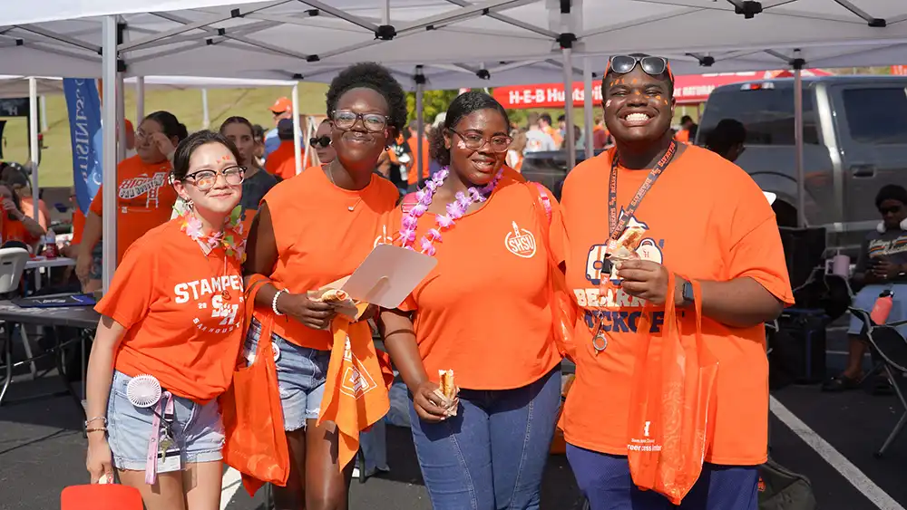 students at tailgate