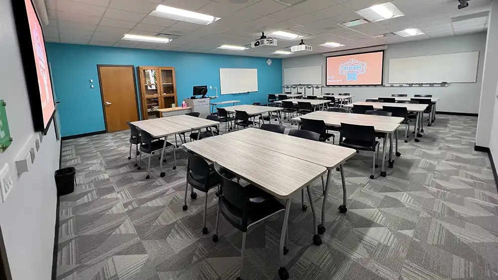 Photo 2 of classroom.